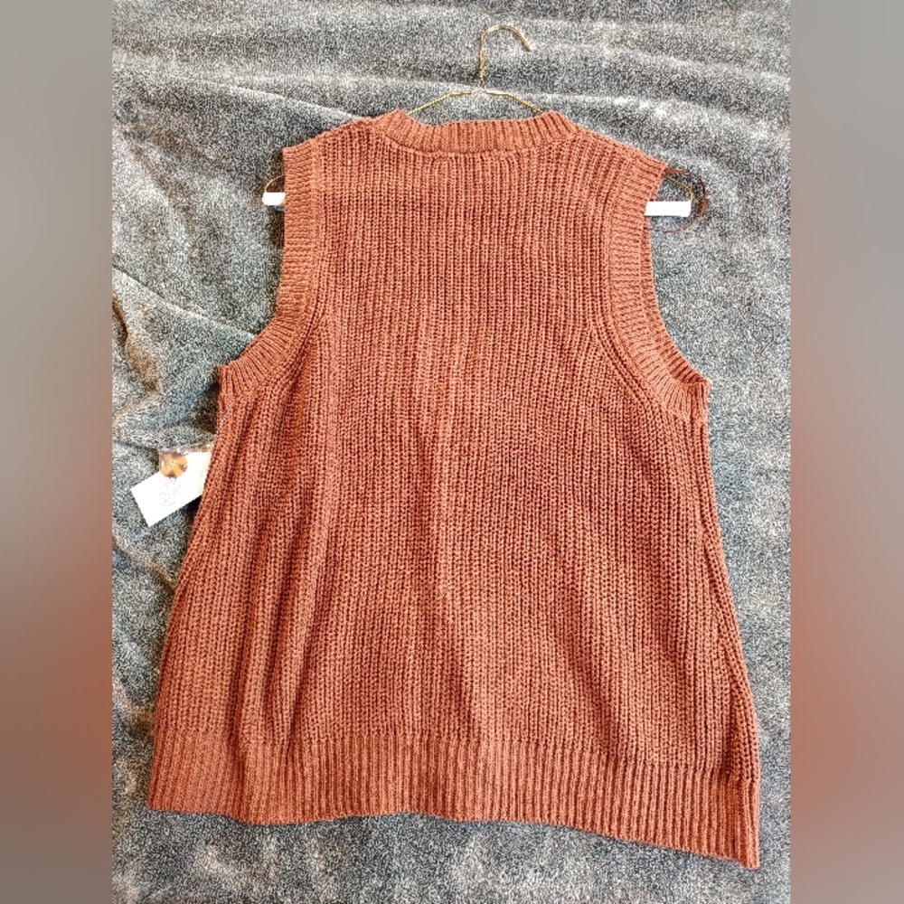 Women's Brown Knit Sweater Vest - Picture 2 of 2